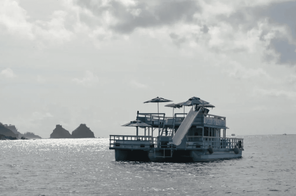 Conheça Noronha com o Passeio de Barco