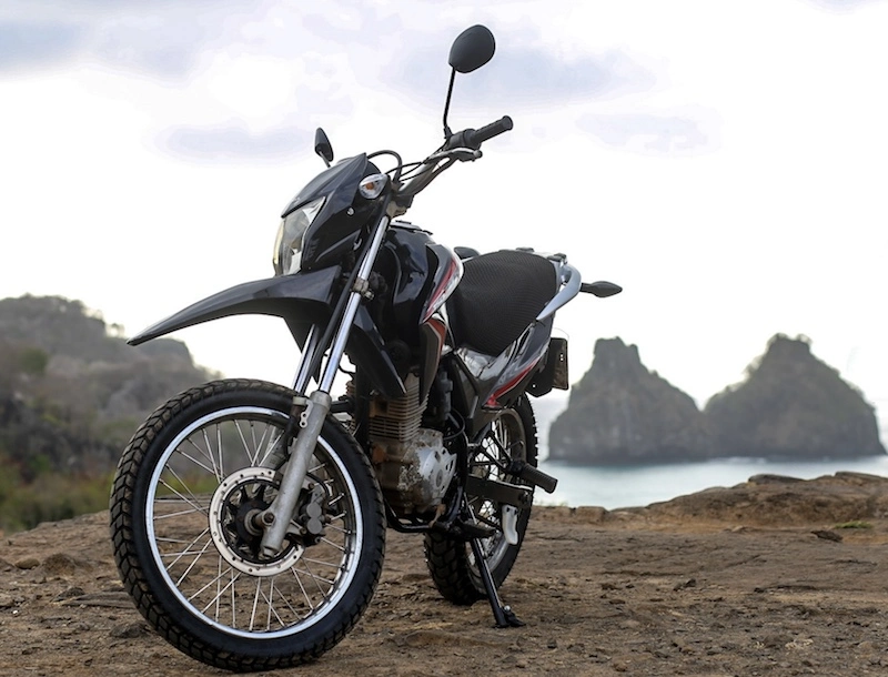 Quanto custa alugar uma moto em Noronha?