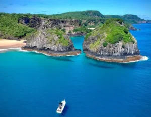 Lateral da lancha - Passeio de Lancha em Fernando de Noronha