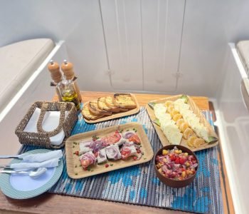 Churrasco - Passeio Privativo na Lancha Zoe em Fernando de Noronha