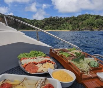 Comidas - Passeio de Lancha em Fernando de Noronha - Lancha Luciana IL