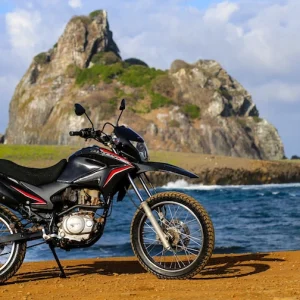Moto em Fernando de Noronha