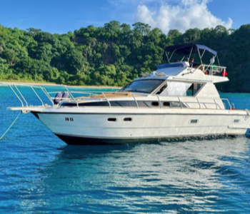 Passeio de Lancha Privativo embarcação Jo LL em Noronha