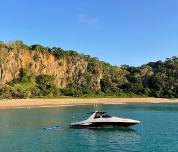 Passeio de Lancha em Fernando de Noronha - Lancha Luciana IL