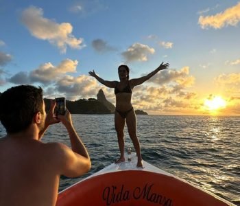 Passeio privativo Lancha Vida Mansa em Fernando de Noronha