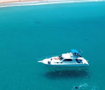 Passeio privativo de lancha Maresia em Fernando de Noronha