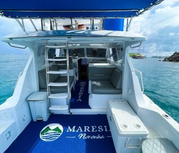 Passeio privativo de lancha embarcação Maresia em Fernando de Noronha